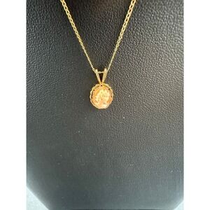 NOS Vintage Delicate Mini Shell Cameo Pendant 12KGF Gold Necklace 18" Chain